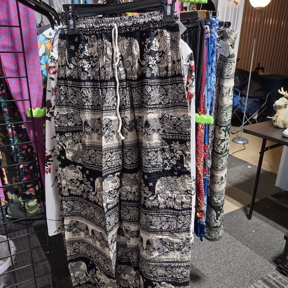 Drawstring Elephant Print pants from Zig Zag Asian Collection - Free Size - Picture 1 of 2